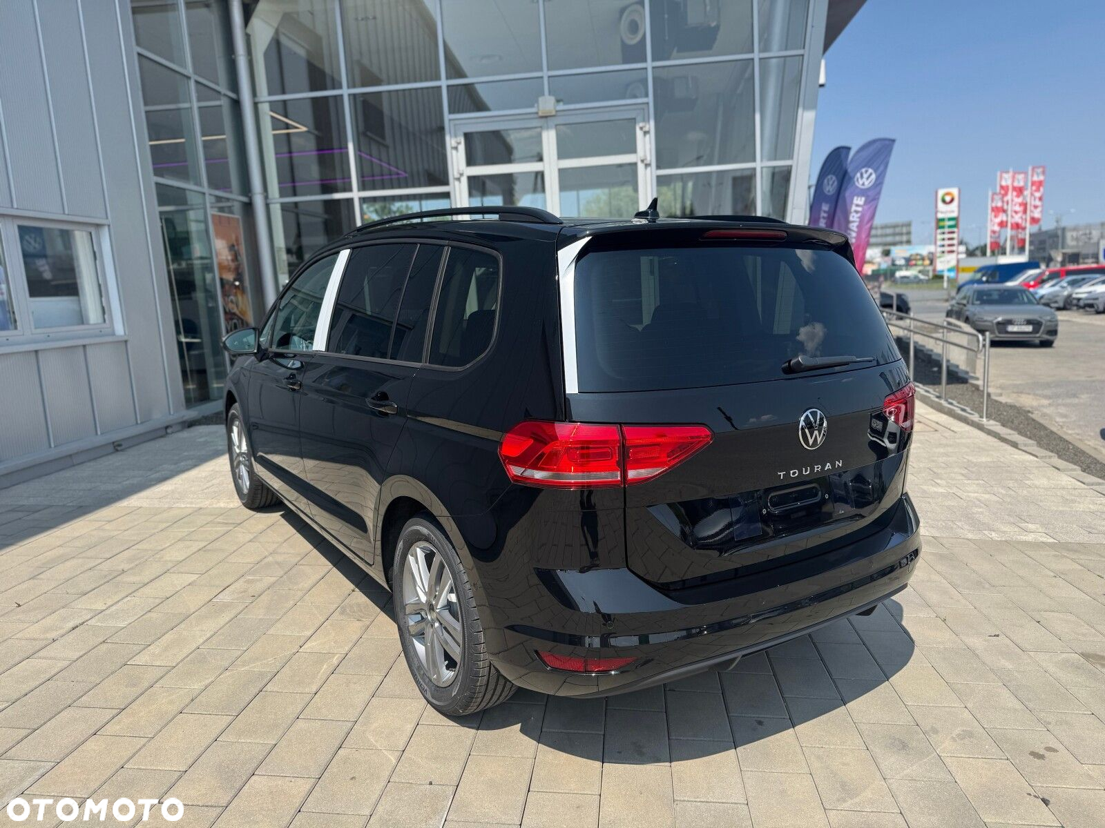 Volkswagen Touran 1.5 TSI EVO Comfortline Plus DSG - 4