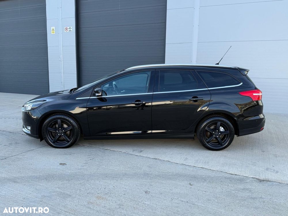 Ford Focus - 12