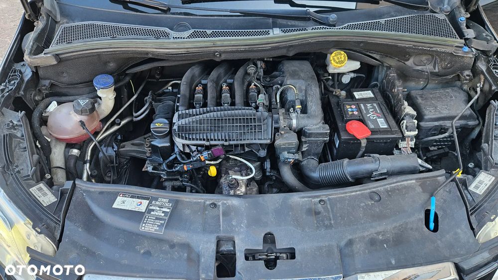 Peugeot 2008 1.2 Pure Tech Style - 10