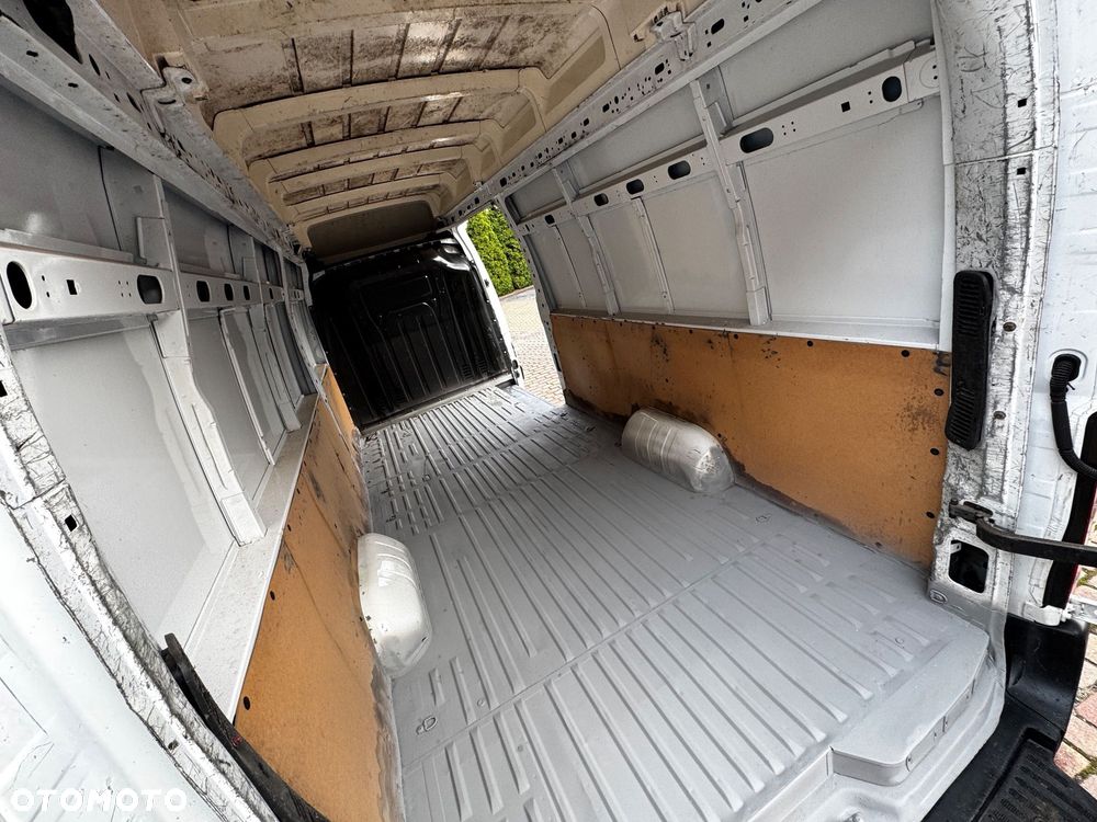 Renault Master - 24