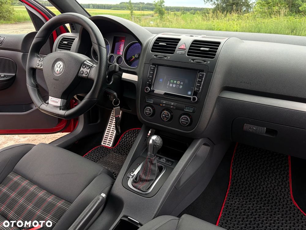 Volkswagen Golf - 14