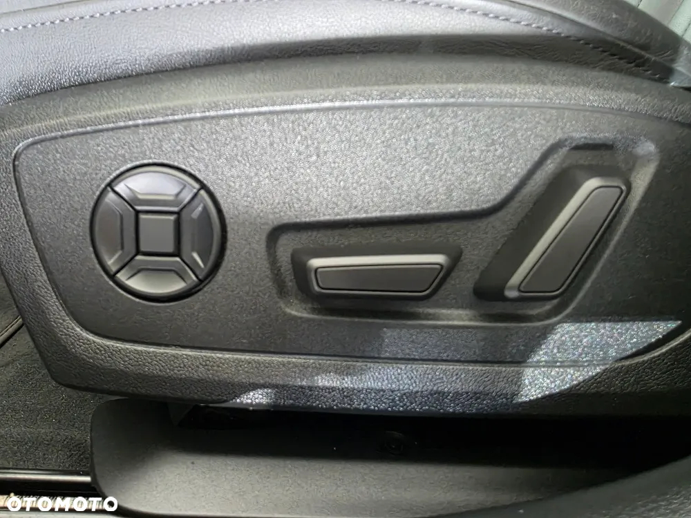 Audi A6 - 8