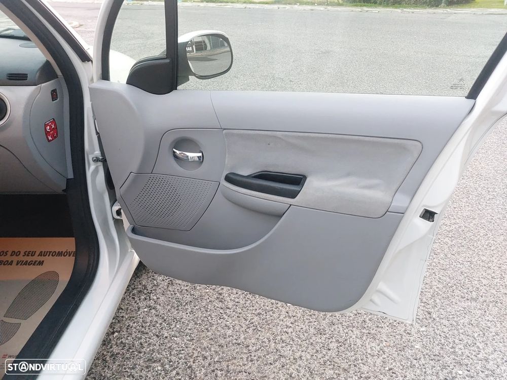 Citroën C3 1.4 HDi Exclusive - 19