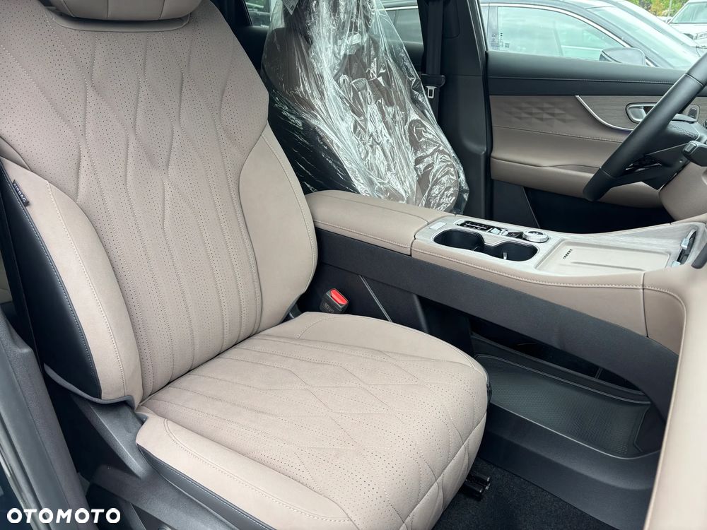 Chery Tiggo 8 1.5 T-GDI Super Hybrid Prestige DCT - 32