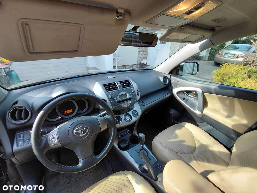 Toyota RAV4 2.0 VVT-i Premium - 4