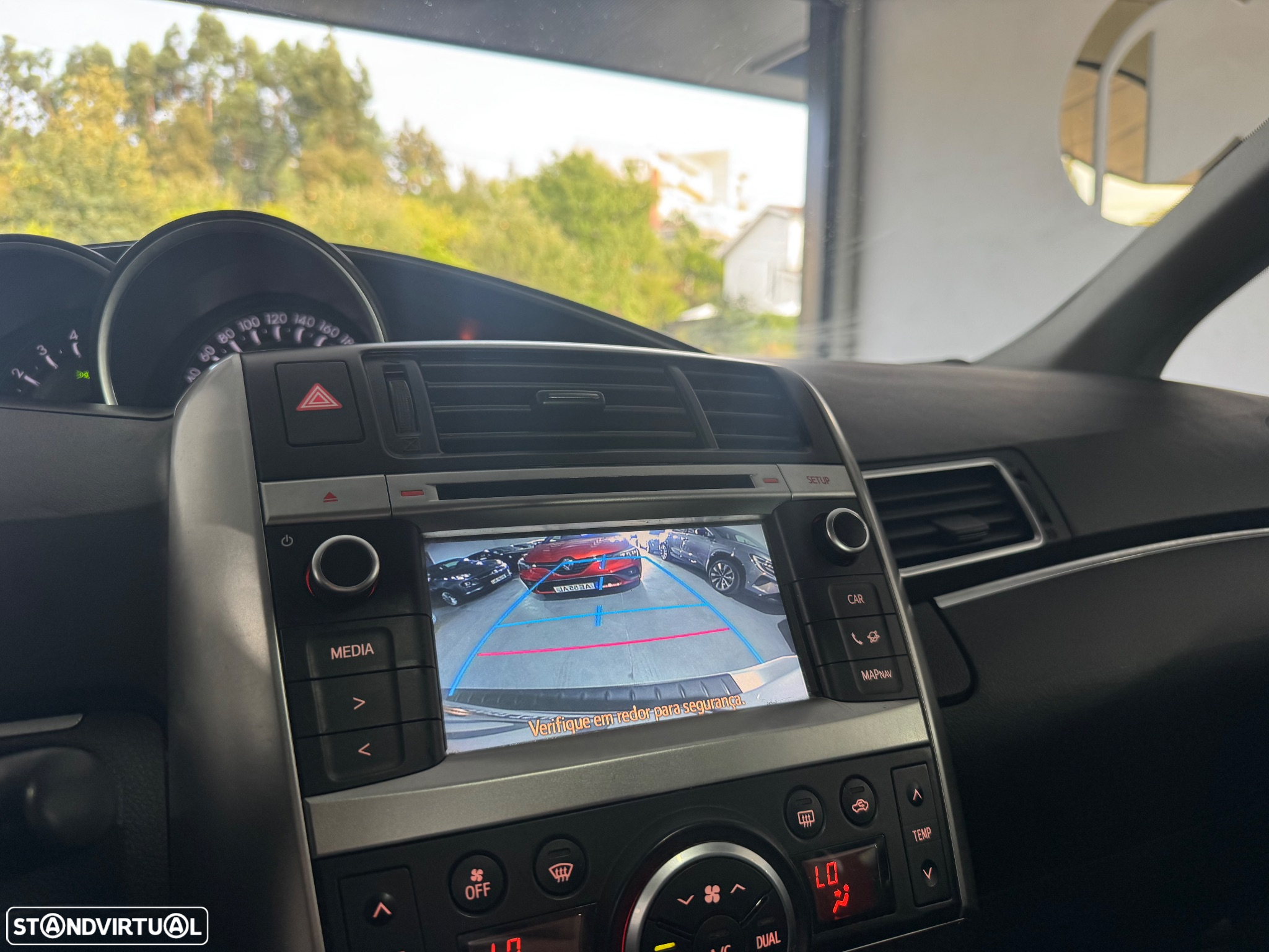 Toyota Verso 1.6 D-4D 7L S&S Comfort - 27