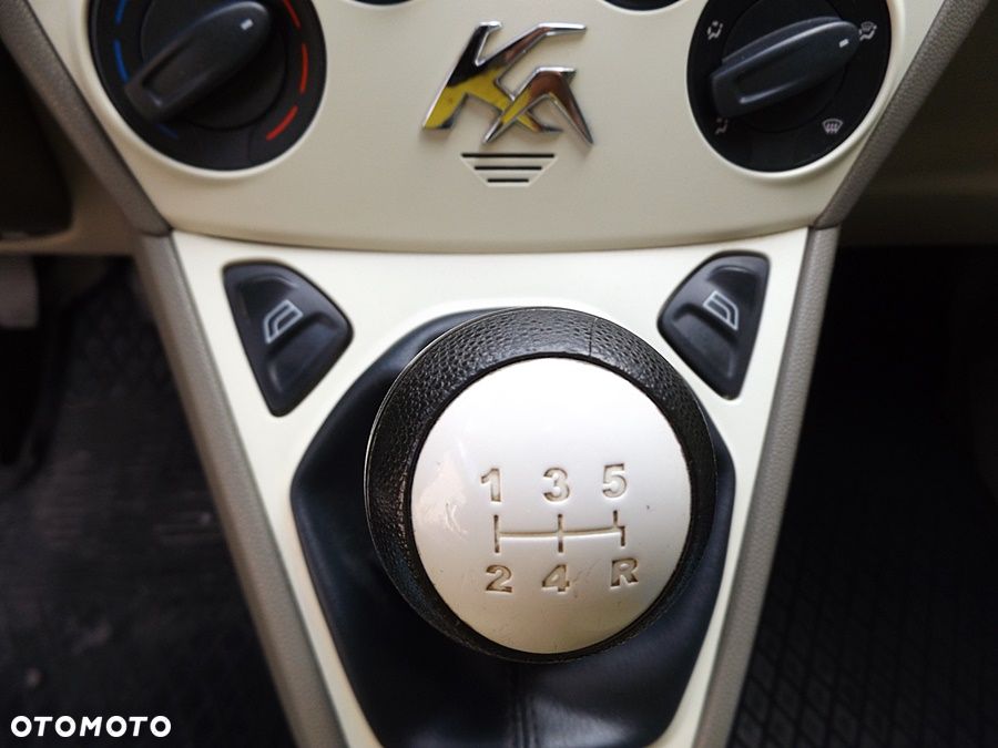 Ford KA - 16