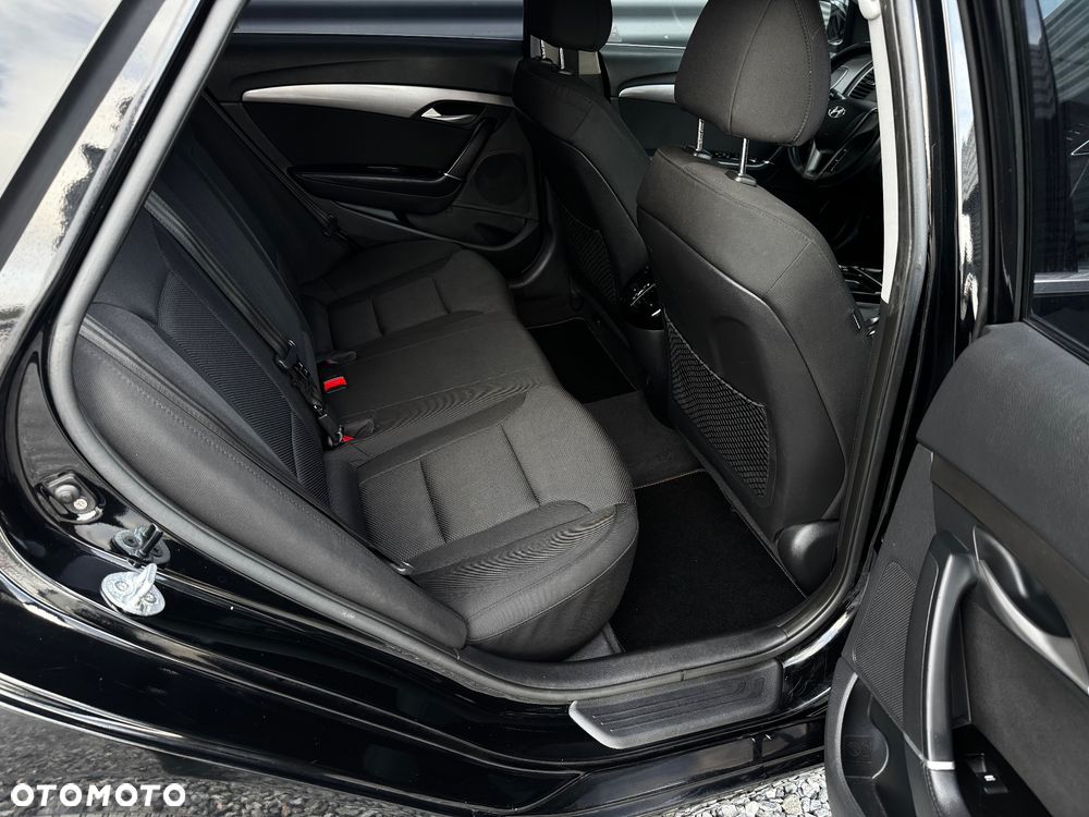 Hyundai i40 - 19