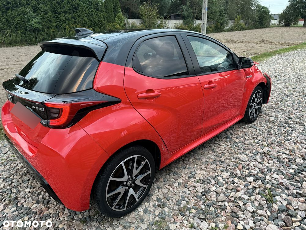 Toyota Yaris Hybrid 100 Premium - 12