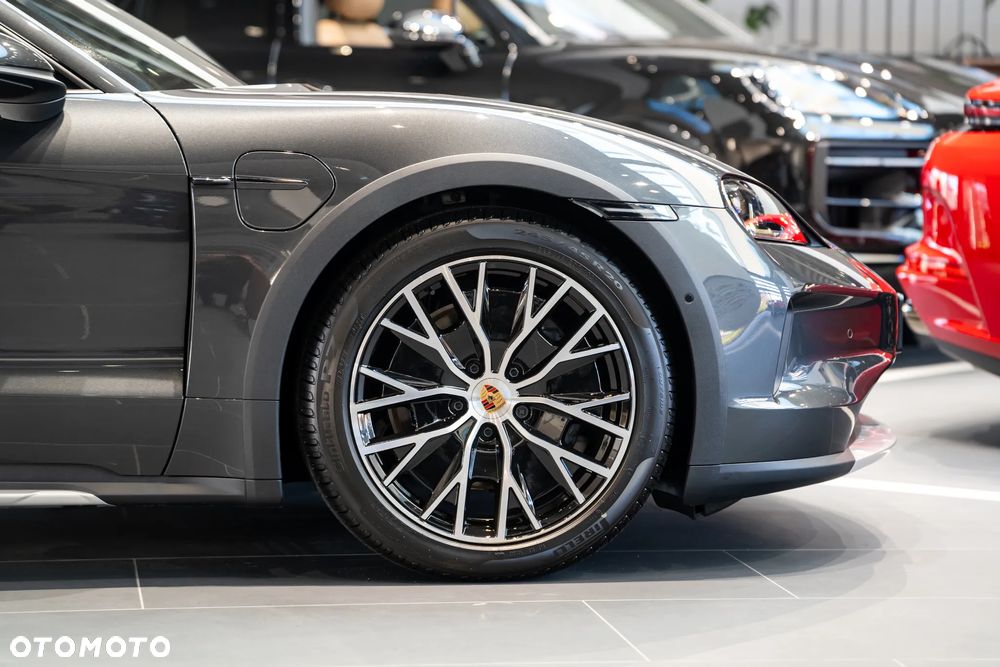 Porsche Taycan 105kWh 4 Cross Turismo - 12