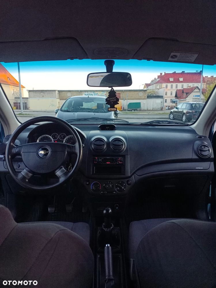 Chevrolet Aveo 1.2 16V Base - 14