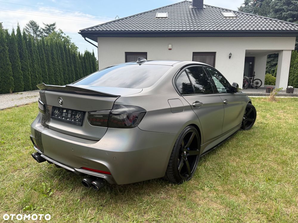 BMW Seria 3 340i xDrive M Sport - 16