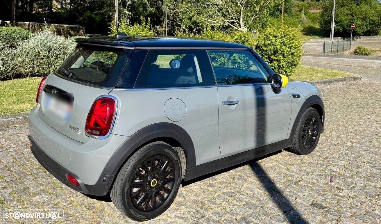 MINI 3 Portas Cooper E Classic S - 11