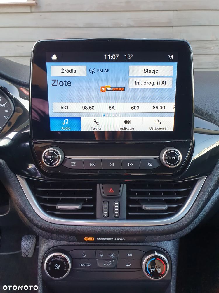 Ford Fiesta - 25