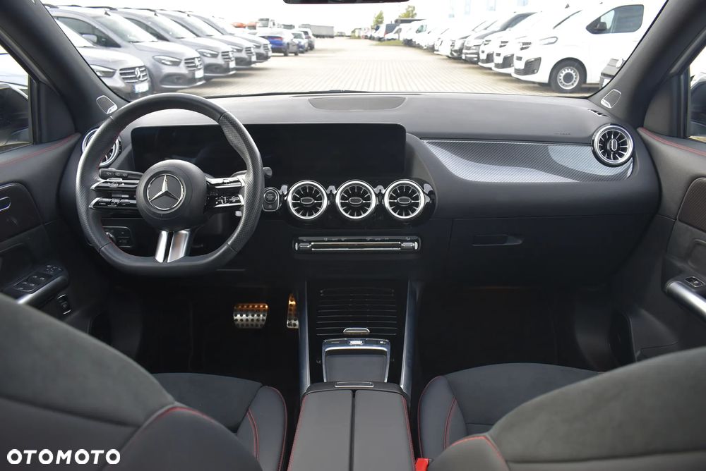 Mercedes-Benz GLA 200 d - 22