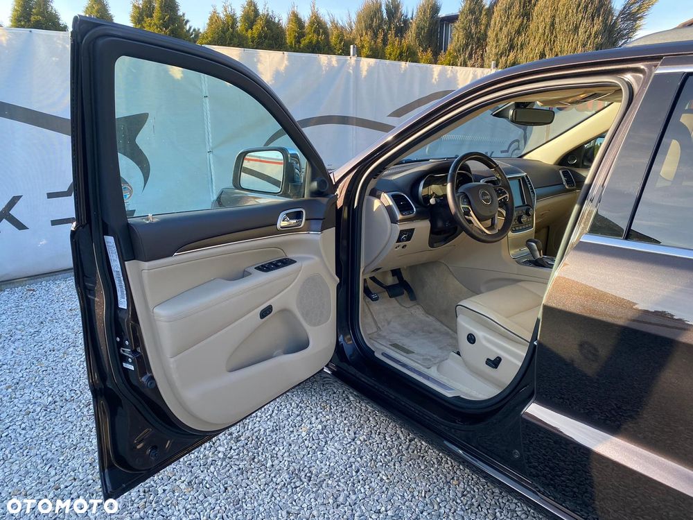 Jeep Grand Cherokee 5.7 V8 Overland - 22