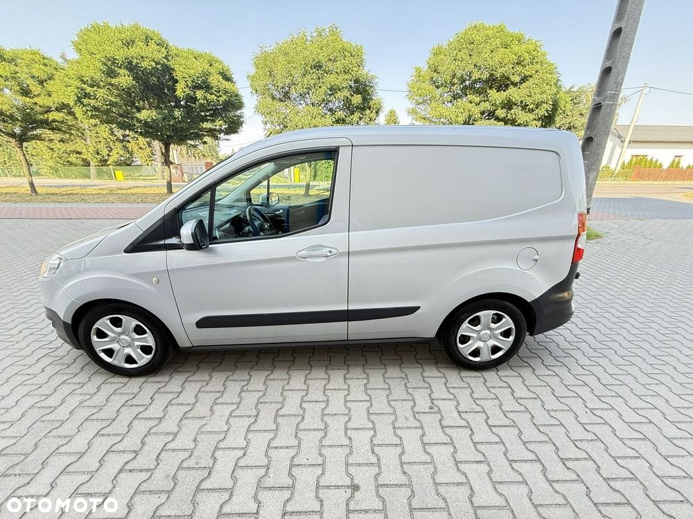 Ford Courier - 10
