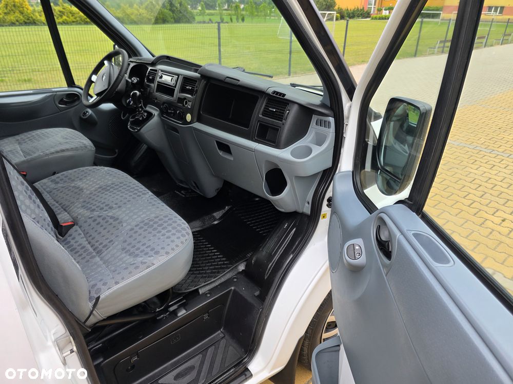 Ford Transit - 14