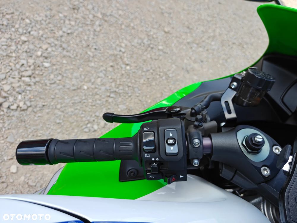 Kawasaki ZZR - 11