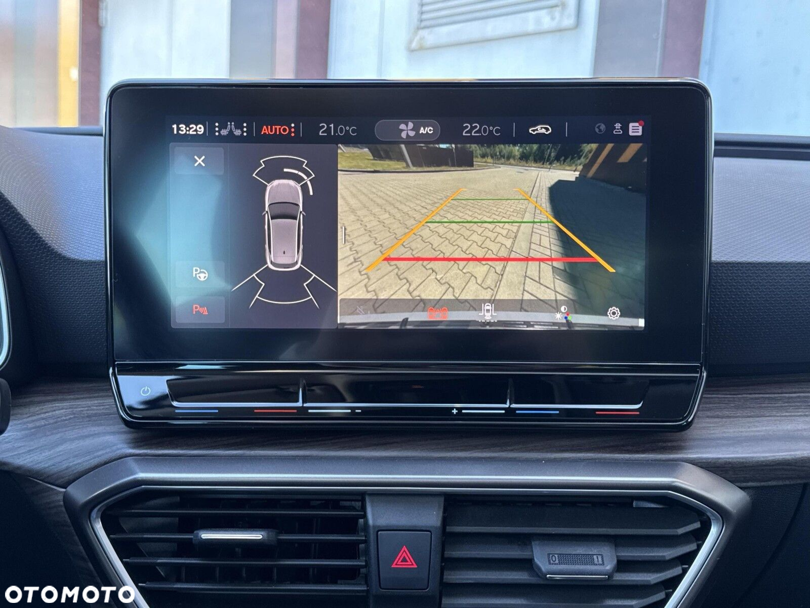 Seat Leon 2.0 TDI Xcellence DSG - 35