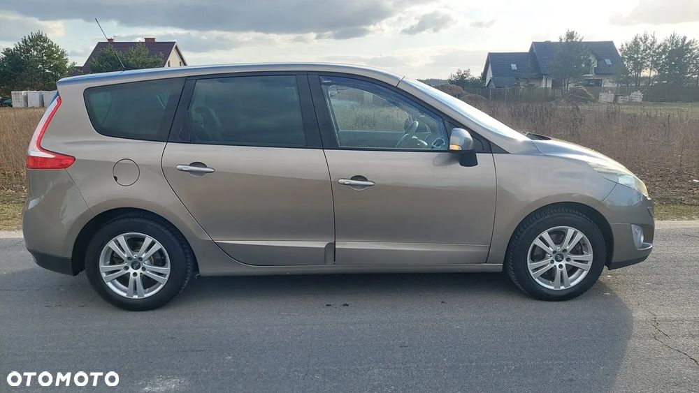Renault Grand Scenic - 6