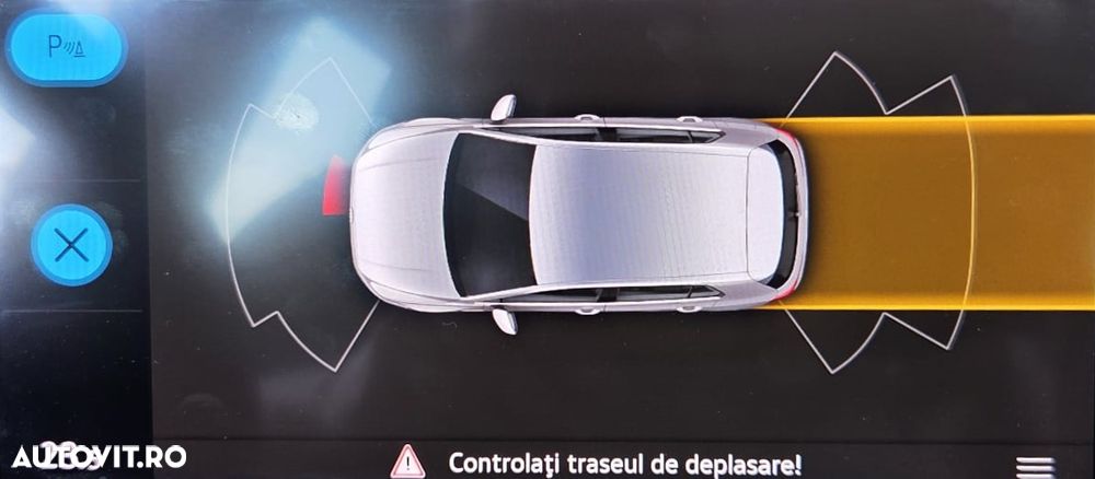 Volkswagen Golf 2.0 TDI Life - 32