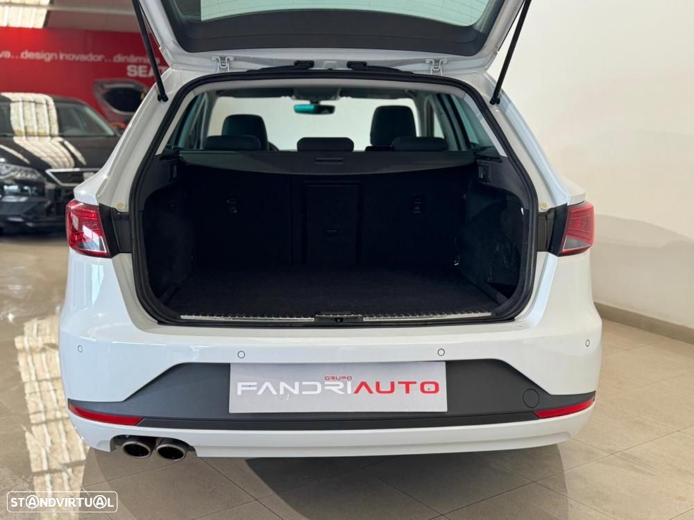SEAT Leon ST 2.0 TDI DPF DSG FR - 17