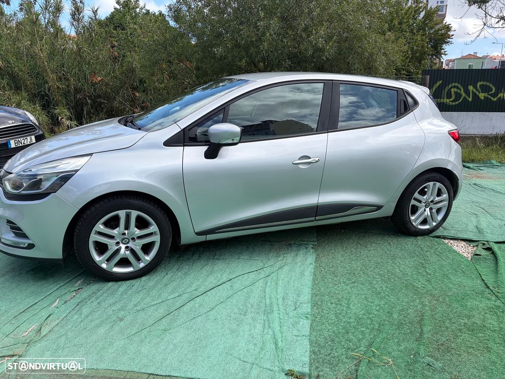 Renault Clio dCi 75 Expression - 5
