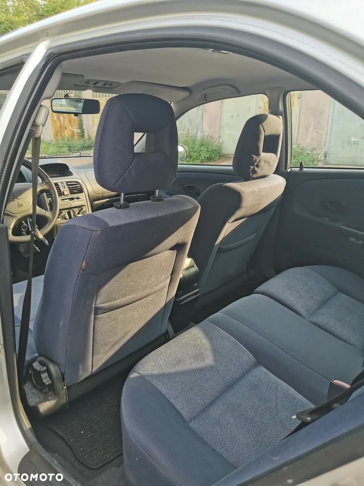 Mitsubishi Carisma 1.9 DI-D Comfort Plus - 6