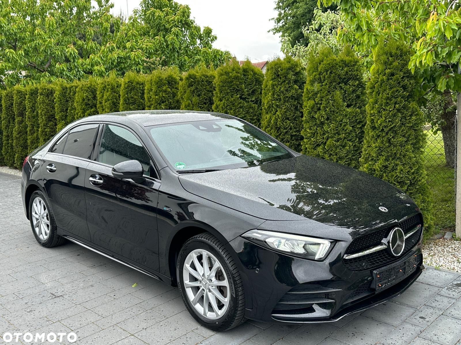 Mercedes-Benz Klasa A 250 e 8G-DCT AMG Line - 1