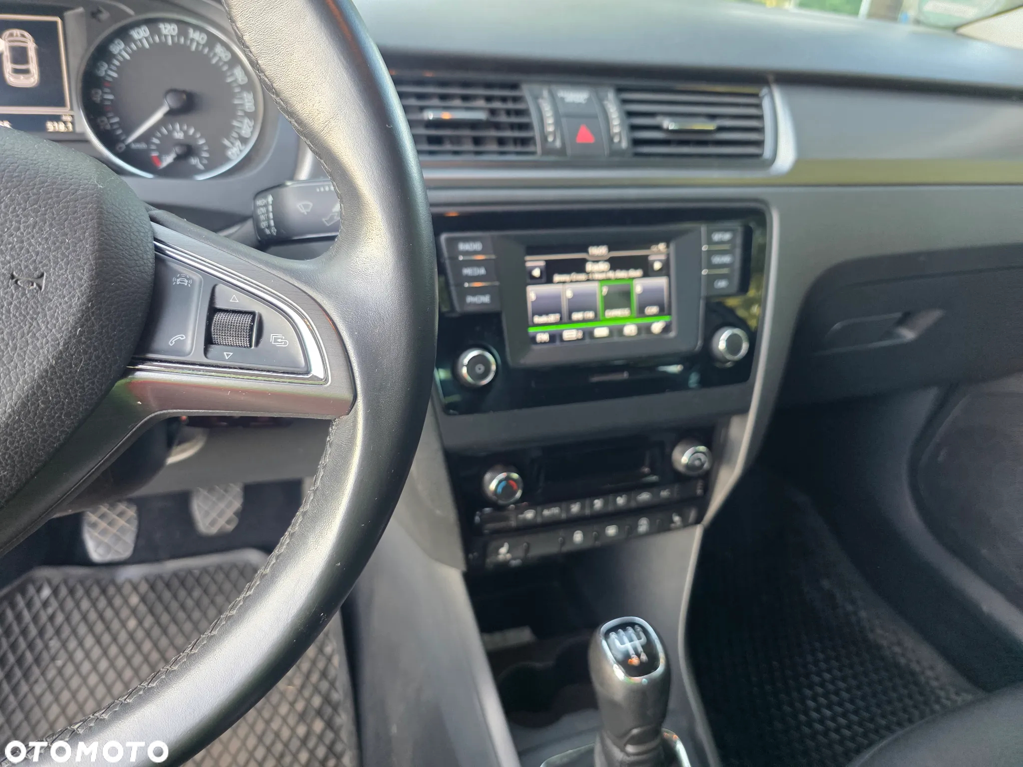 Skoda RAPID Spaceback 1.2 TSI (Green tec) Joy - 8