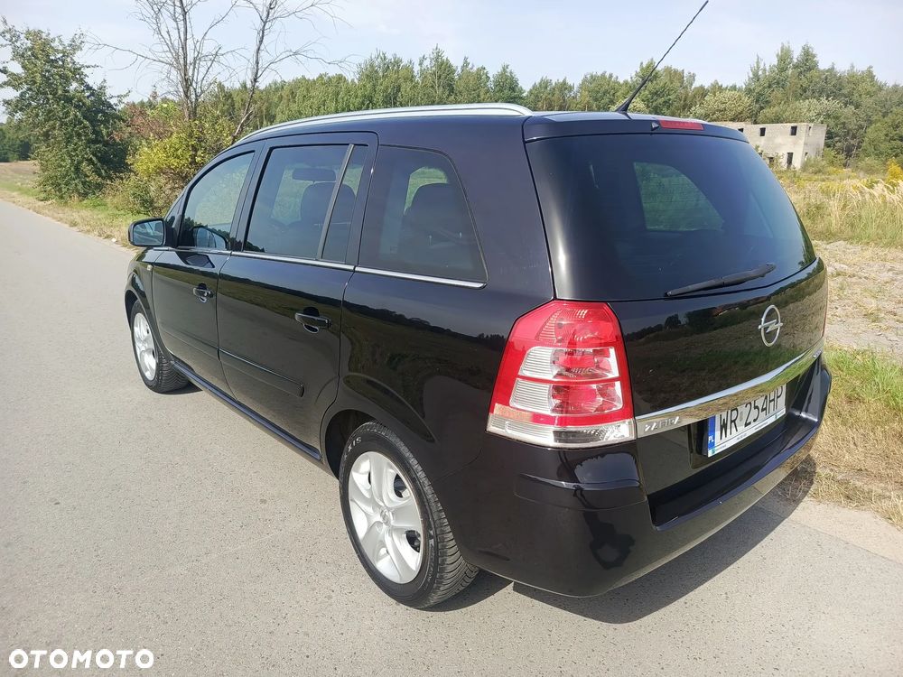 Opel Zafira 1.6 Cosmo - 3