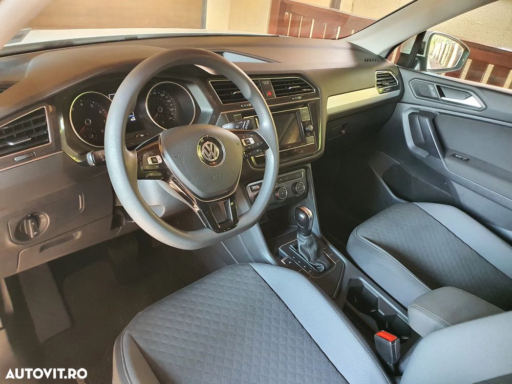 Volkswagen Tiguan - 8