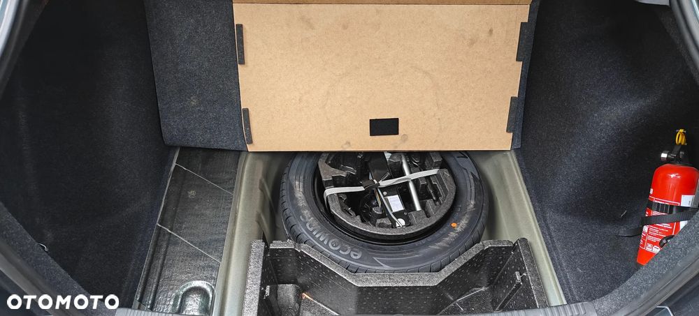 Skoda RAPID 1.0 TSI Ambition - 11