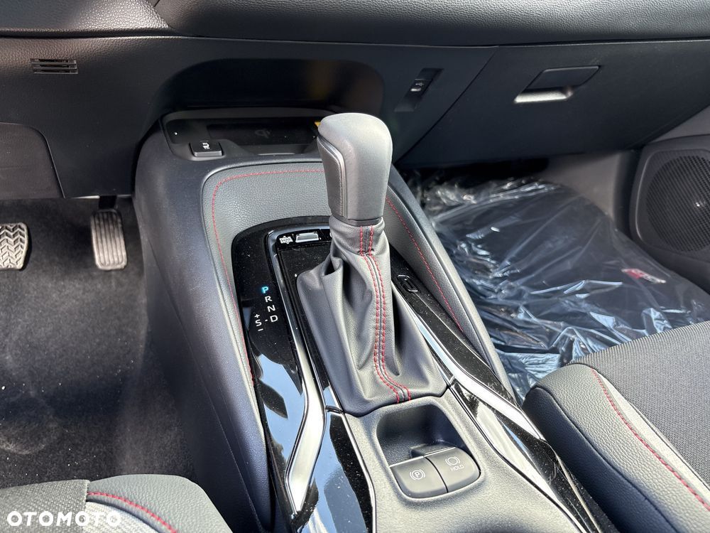 Toyota Corolla 2.0 Hybrid GR Sport - 18