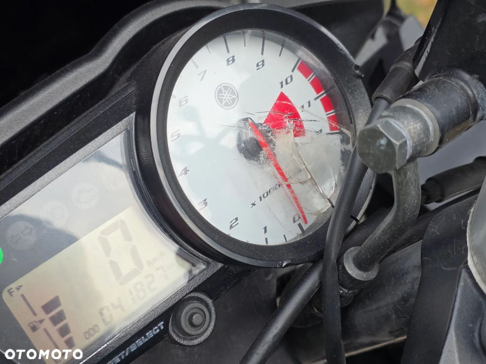 Yamaha YZF - 17