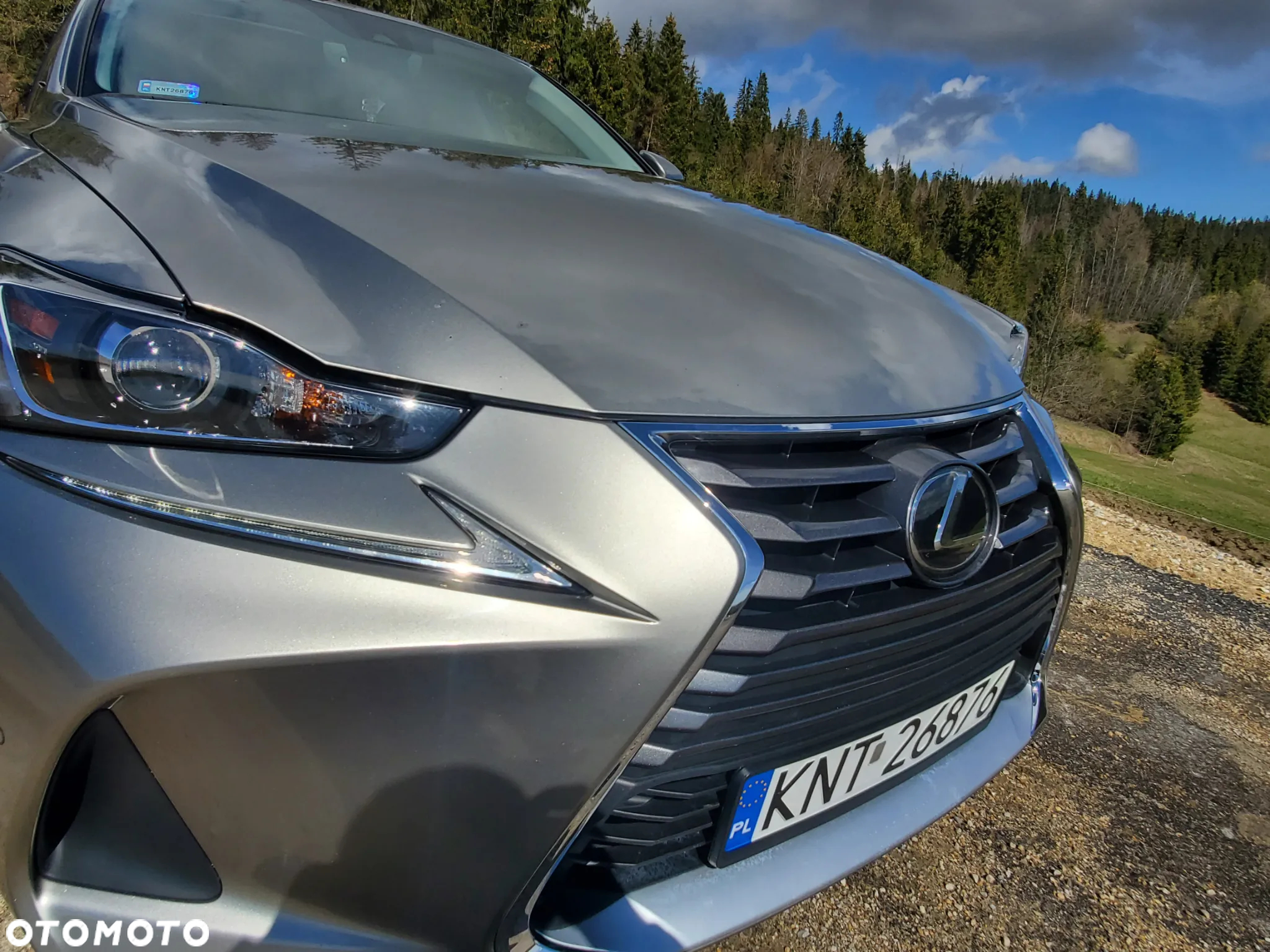 Lexus IS 200t - 2