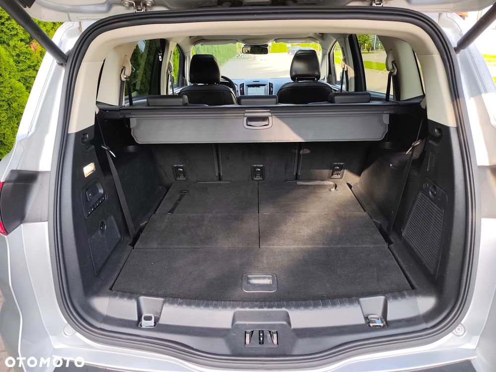 Ford S-Max 2.0 EcoBoost Titanium - 25