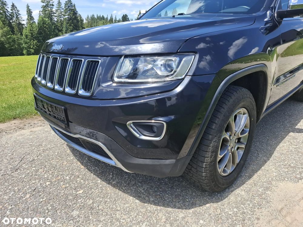 Jeep Grand Cherokee - 12