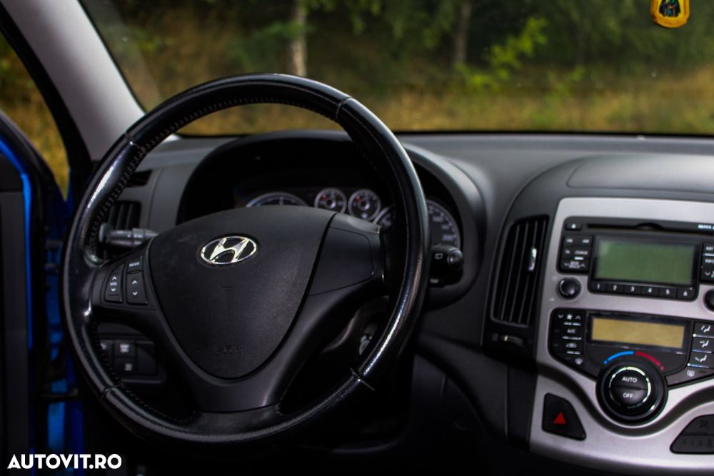 Hyundai i30 1.6 CRDI GL VM Comfort - 14