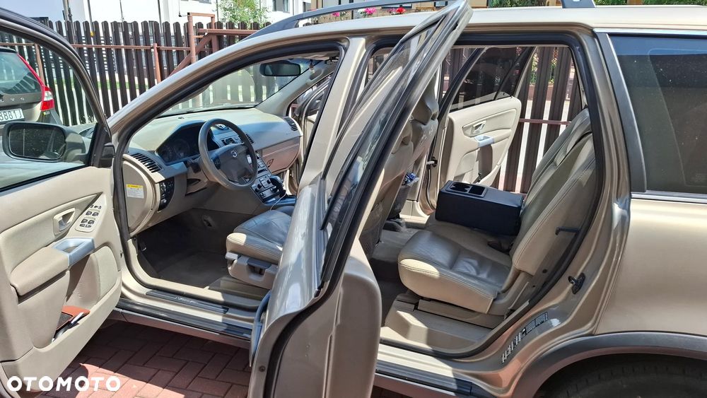 Volvo XC 90 - 7