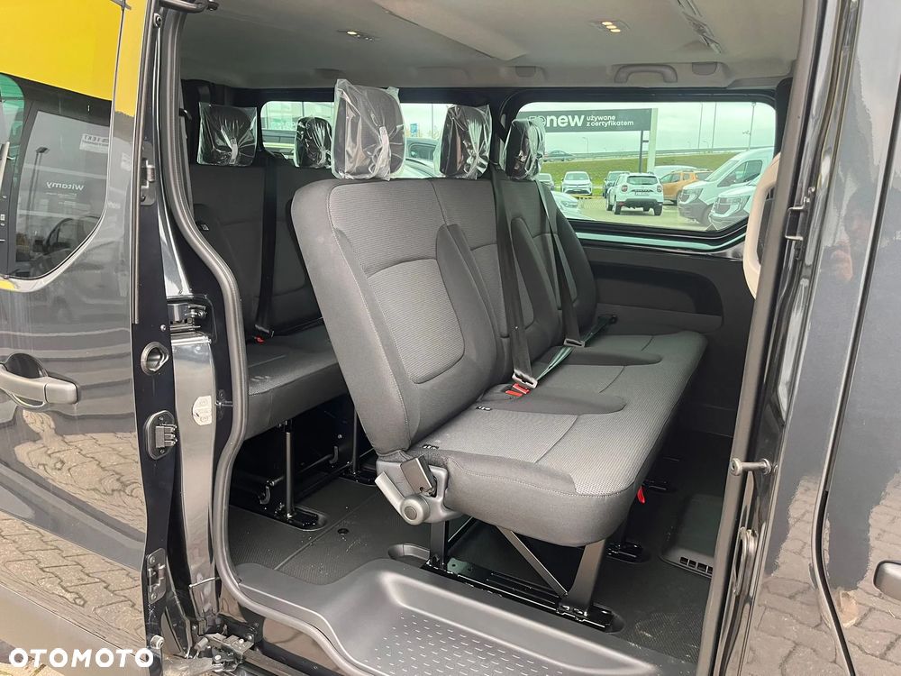 Renault Trafic 2.0 dCi - 12