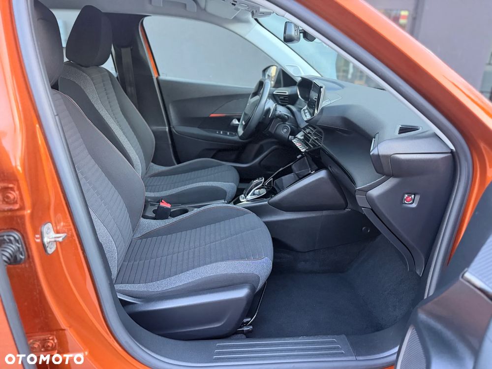 Peugeot 2008 PureTech 130 EAT8 Active - 24