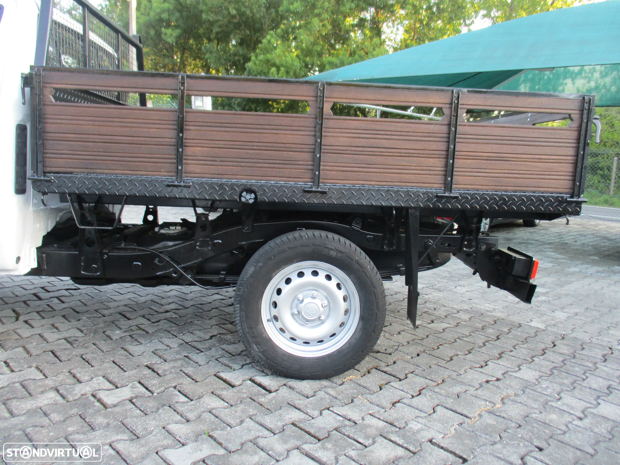 Toyota HILUX - 9