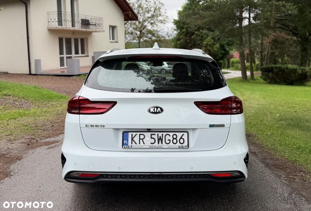 Kia Ceed 1.6 CRDi mHEV L - 9