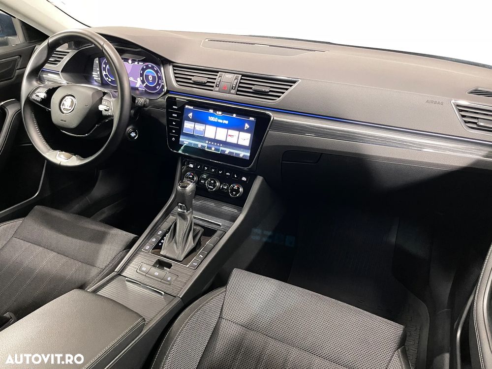 Skoda Superb 2.0 TDI DSG Style - 10