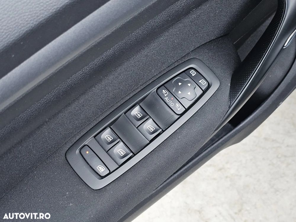 Renault Megane ENERGY TCe 115 LIMITED - 19
