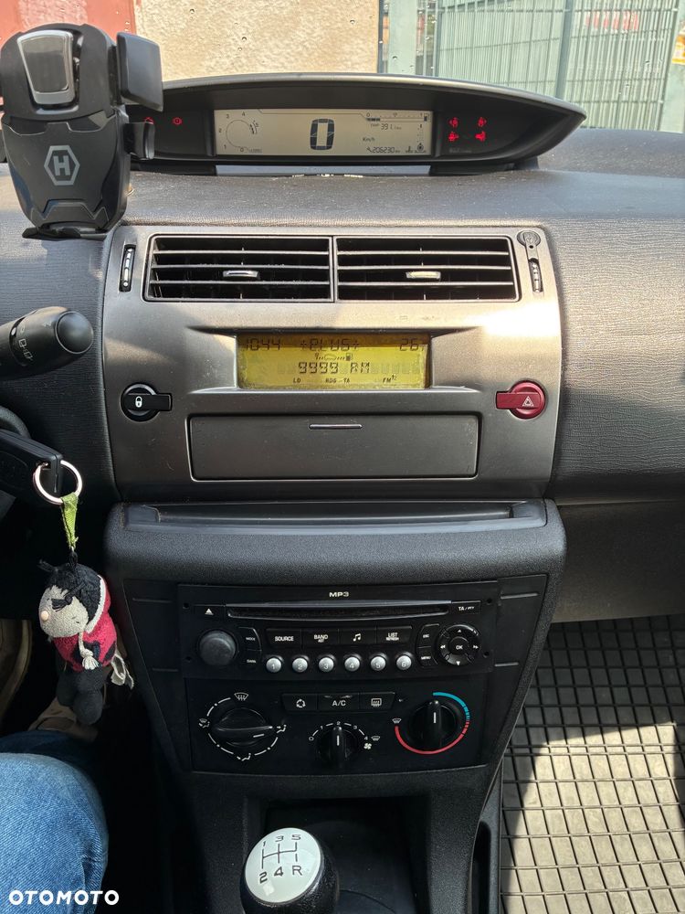 Citroën C4 1.6 HDi Magic - 19