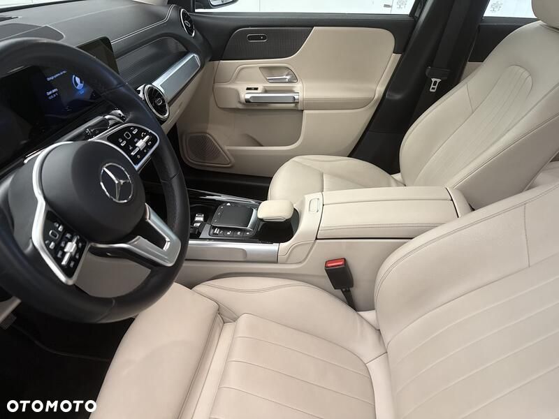 Mercedes-Benz GLB 200 d 4-Matic 8G-DCT - 11