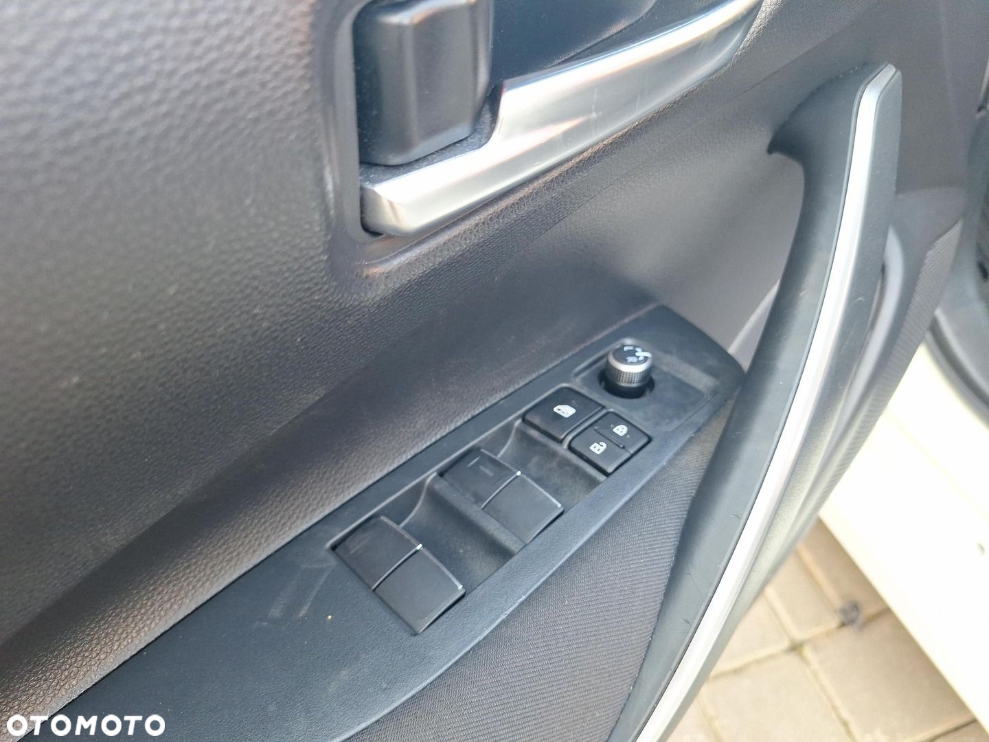 Toyota Corolla - 19